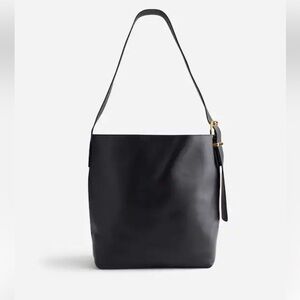 Madewell Essential Medium Bucket tote
